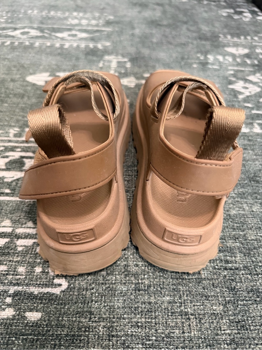 UGG Women's Tan Chunky Platform Strap Sandals - Picture 3 of 4